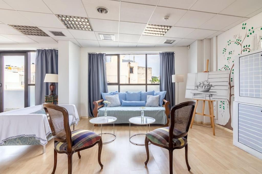 Downtown Spacious Loft Apartment Just 3 Minutes From City Centre Heraklion  Bagian luar foto