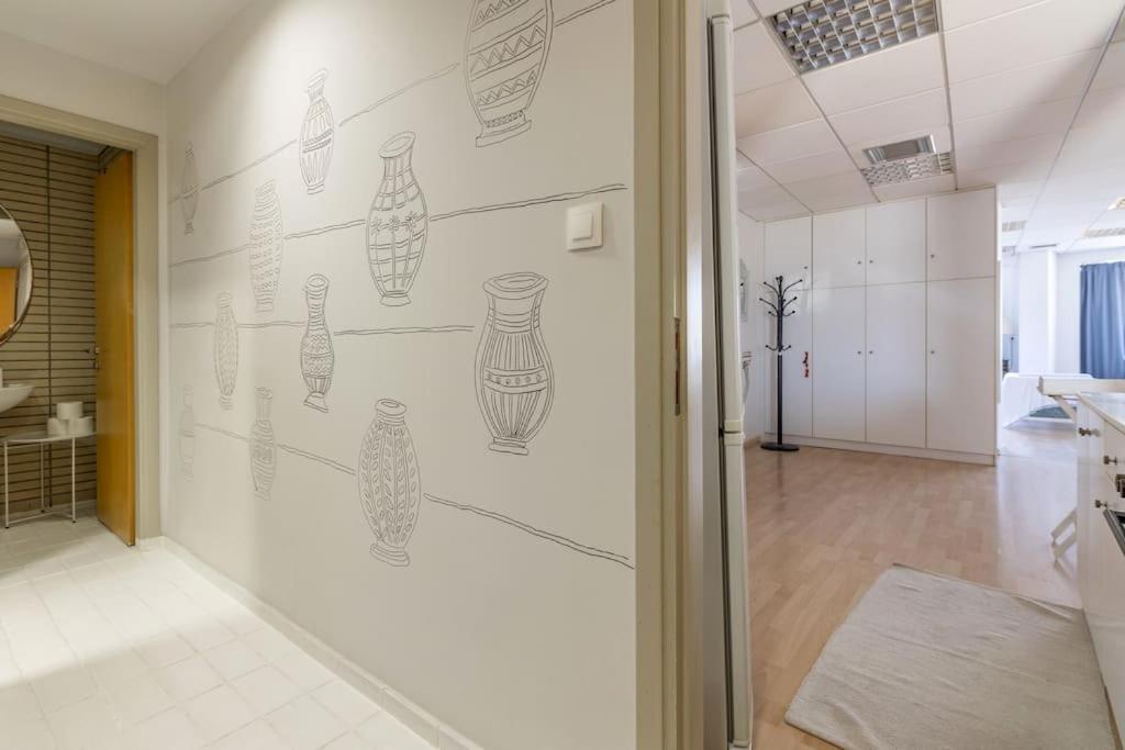 Downtown Spacious Loft Apartment Just 3 Minutes From City Centre Heraklion  Bagian luar foto