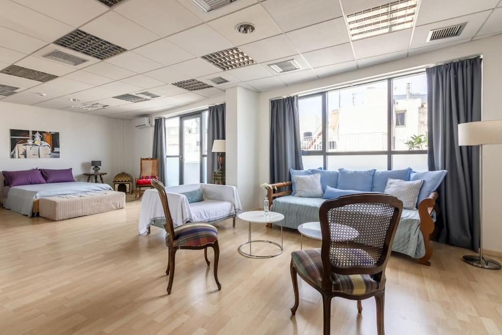 Downtown Spacious Loft Apartment Just 3 Minutes From City Centre Heraklion  Bagian luar foto
