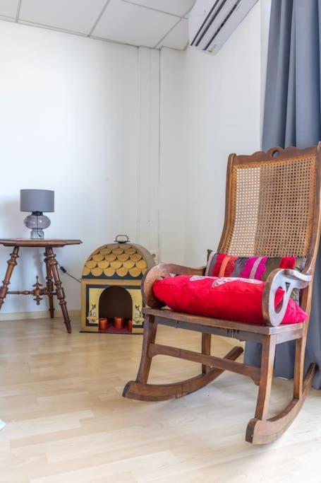 Downtown Spacious Loft Apartment Just 3 Minutes From City Centre Heraklion  Bagian luar foto