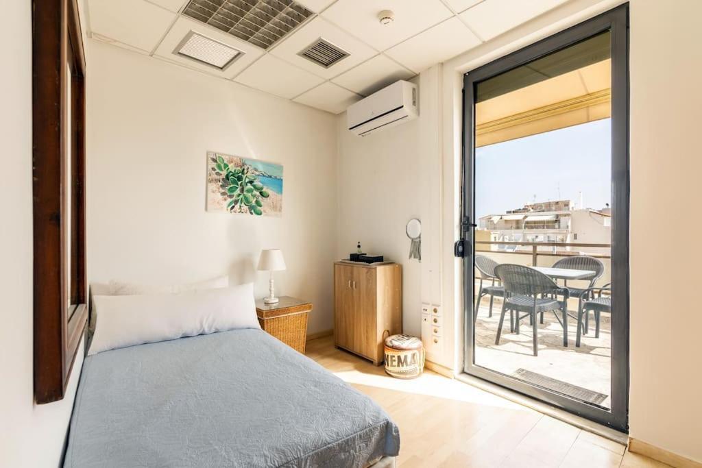 Downtown Spacious Loft Apartment Just 3 Minutes From City Centre Heraklion  Bagian luar foto