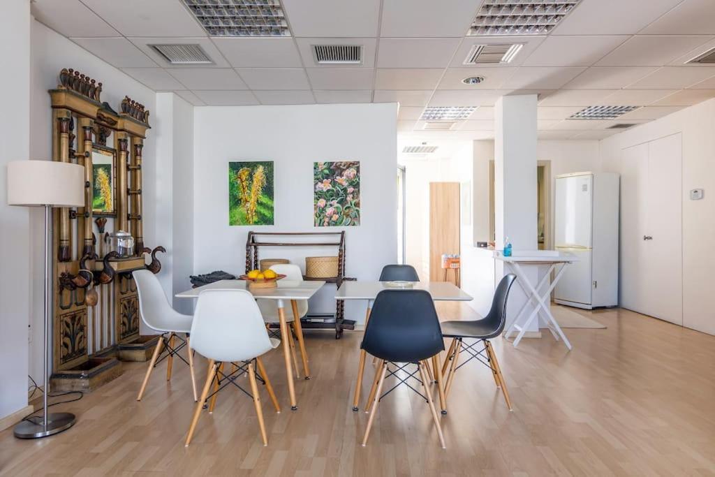 Downtown Spacious Loft Apartment Just 3 Minutes From City Centre Heraklion  Bagian luar foto